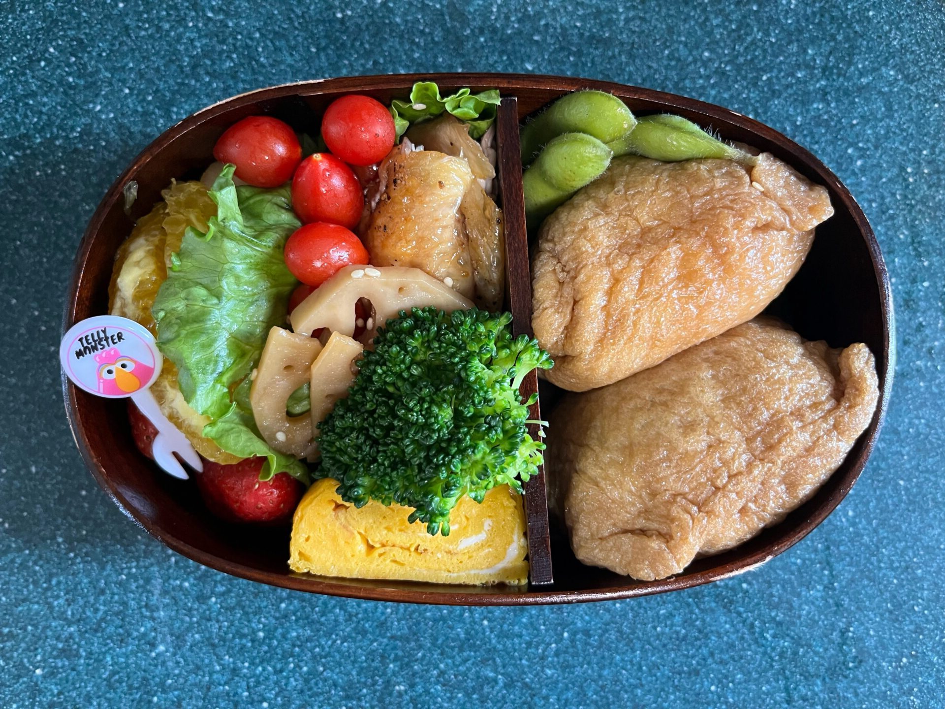 今日のお弁当(5/17)
おいなりさんでした