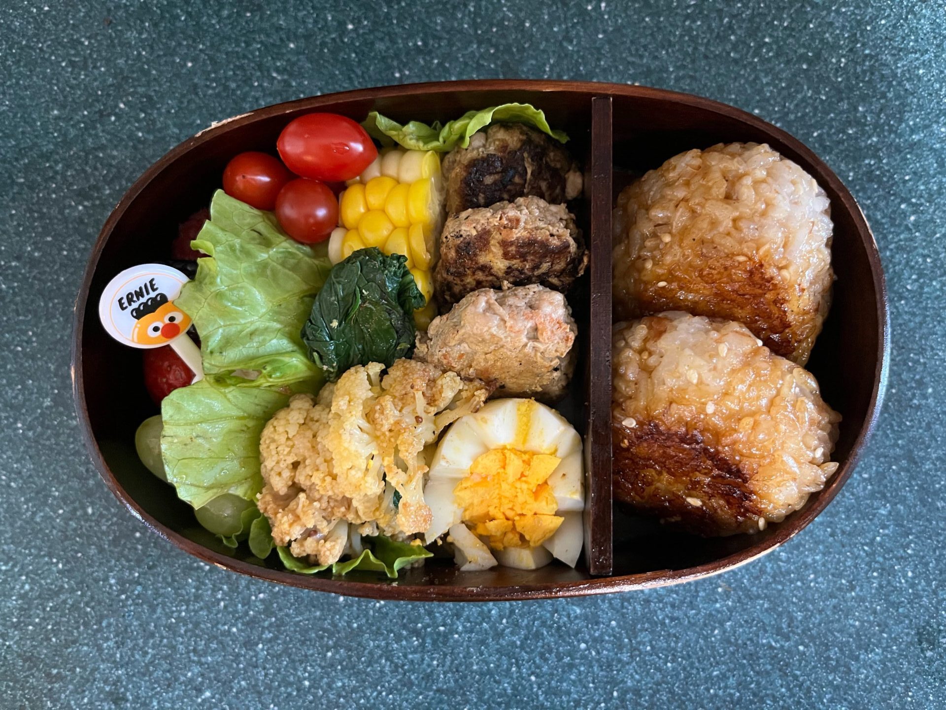 今日のお弁当(5/21)
メインは豚つくねでした