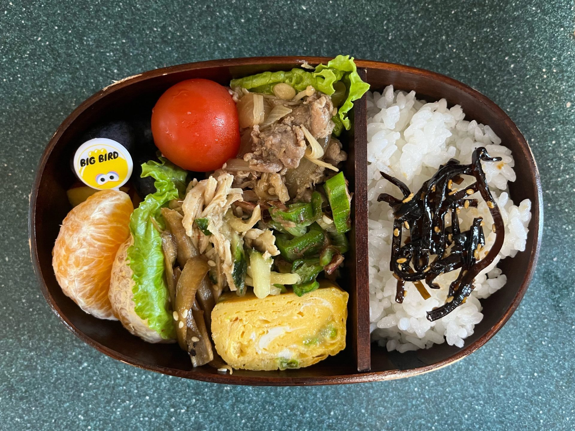 今日のお弁当(6/6)
メインは豚肉の生姜焼きでした