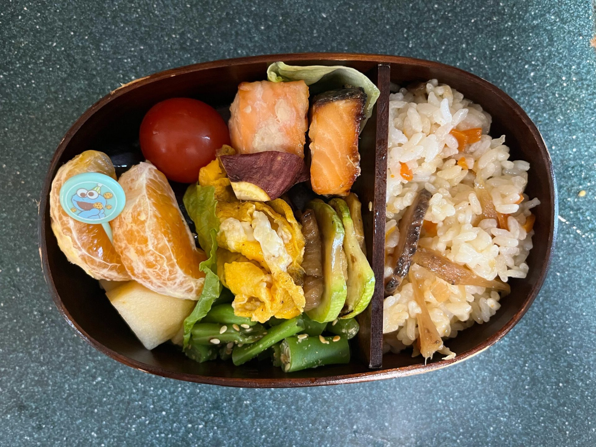 今日のお弁当(6/7)
メインは鮭の塩麹焼きでした