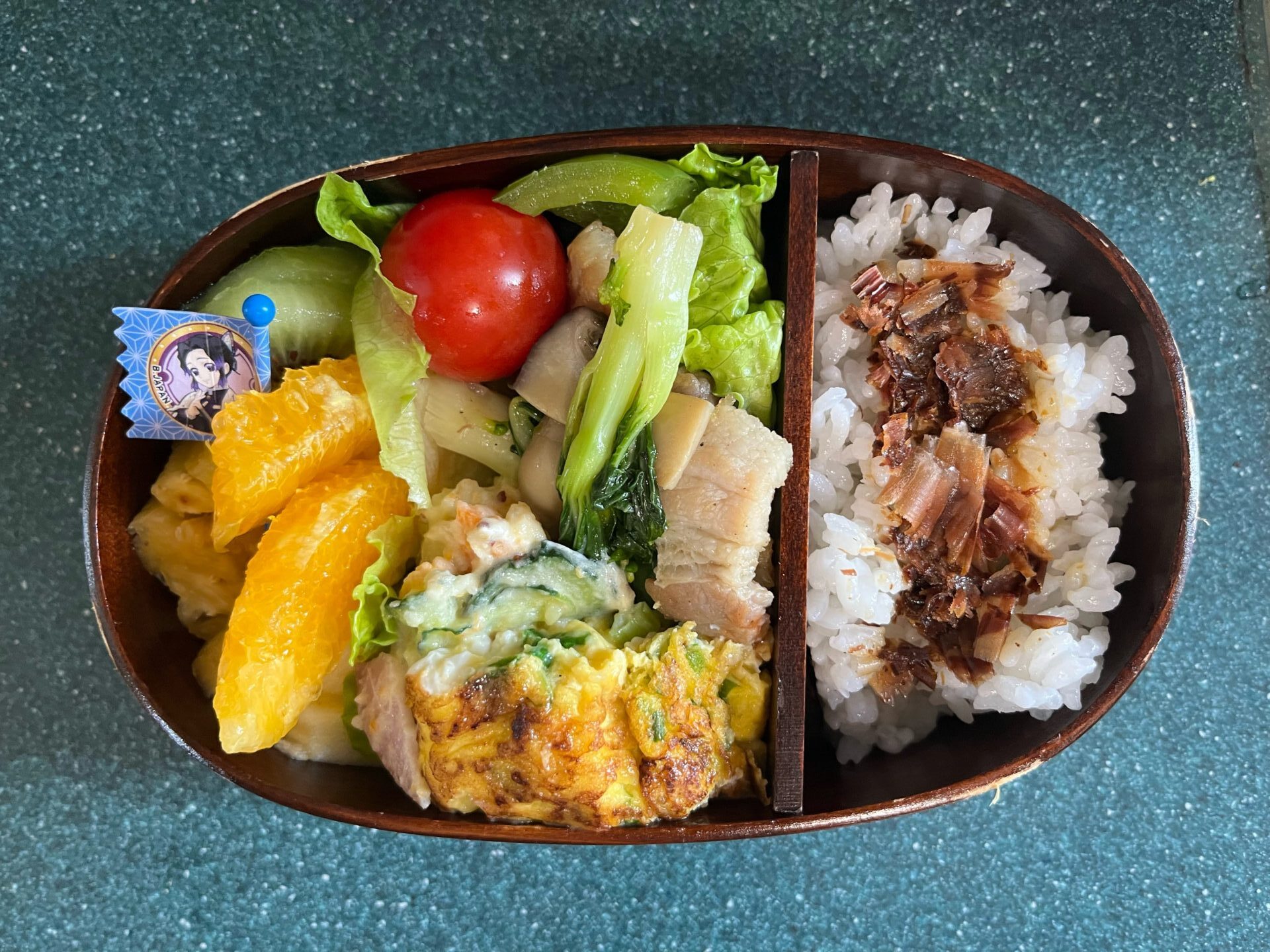 今日のお弁当(6/19)
メインは塩豚と野菜の炒め物でした