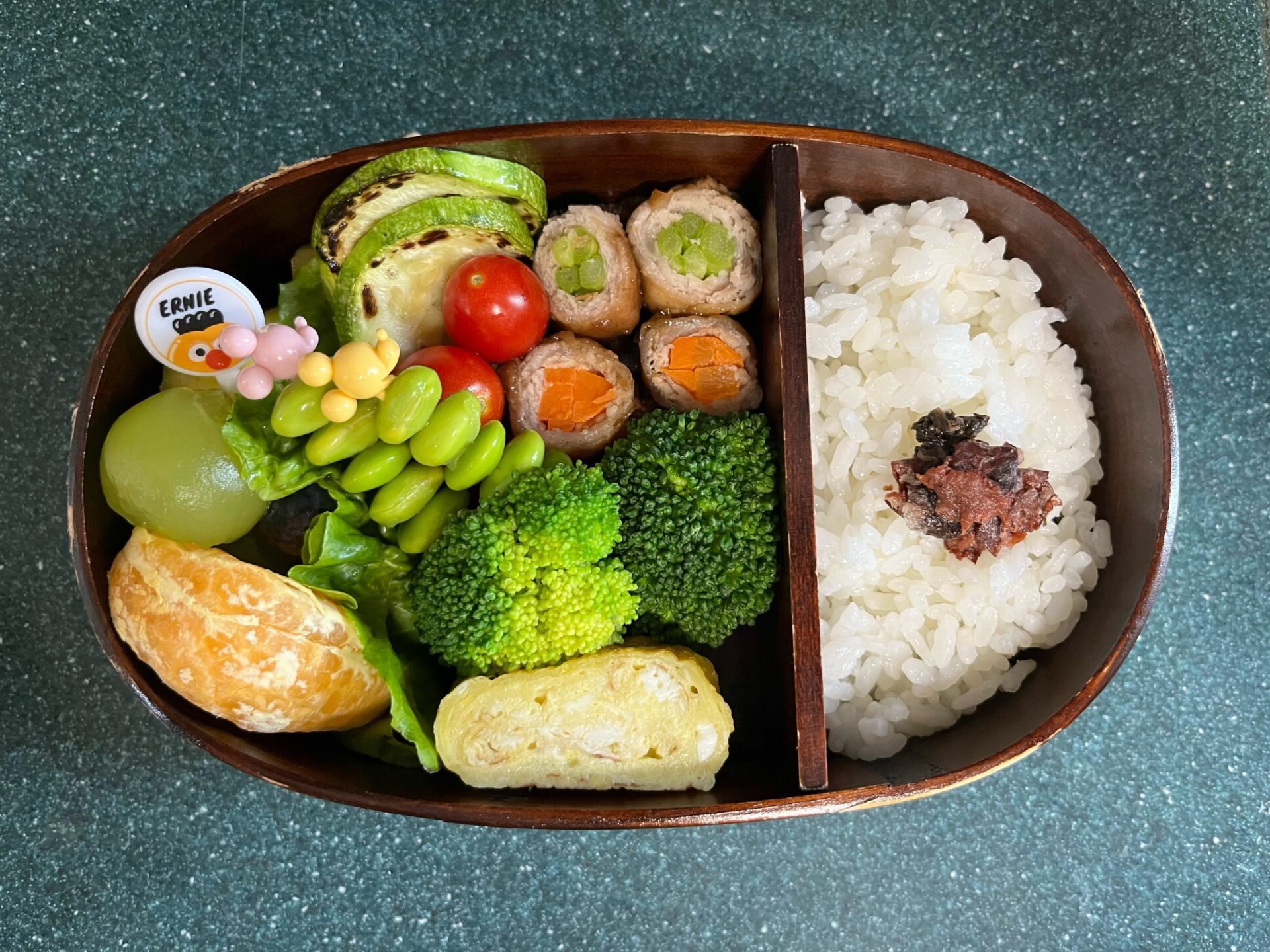 今日のお弁当[9/3)
メインは人参とアスパラの肉巻きでした