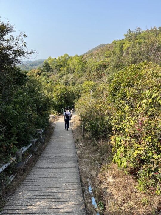 ラマ島ハイキング