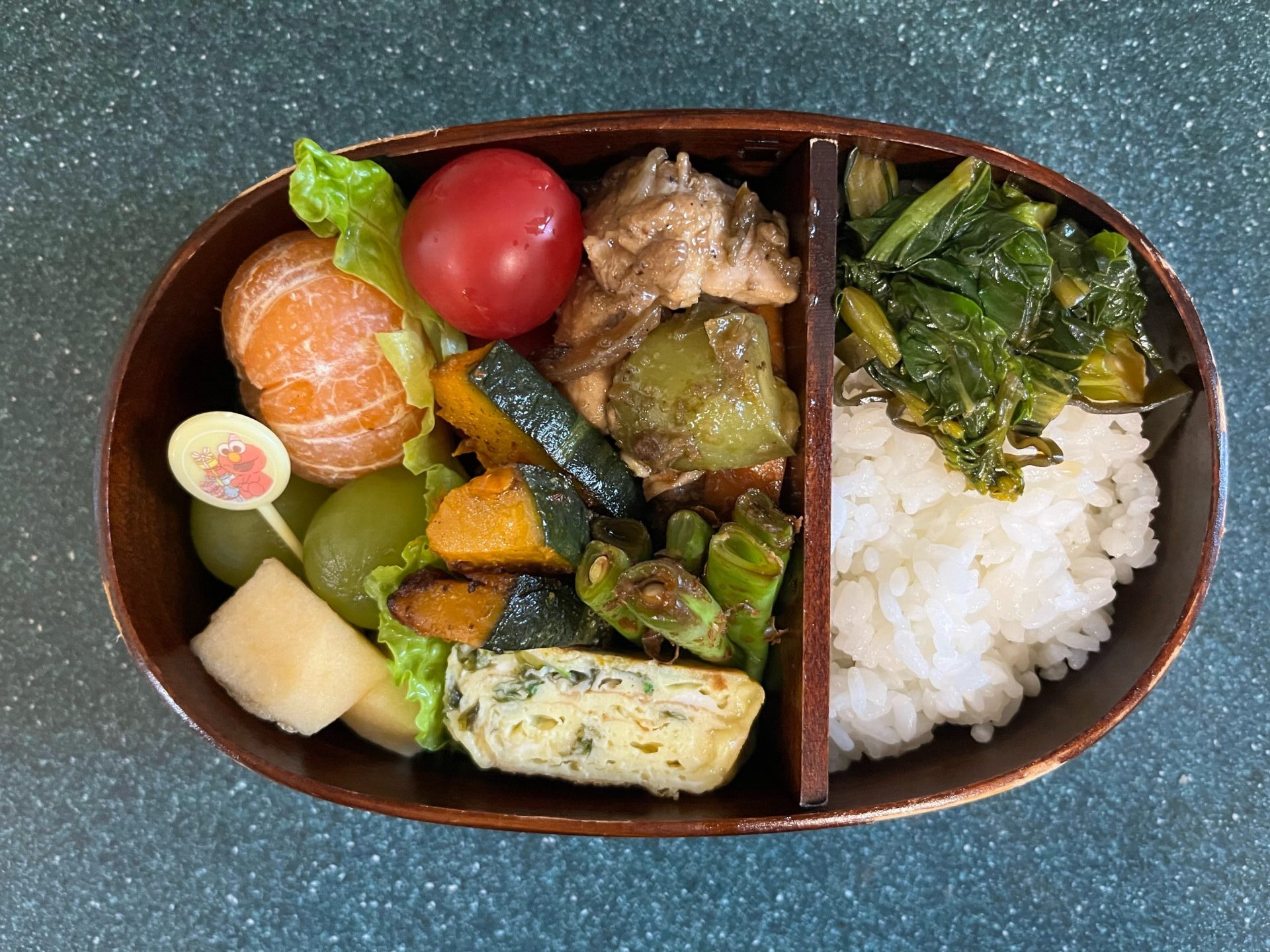 今日のお弁当(11/6)
メインは鶏肉の甘酢炒めでした