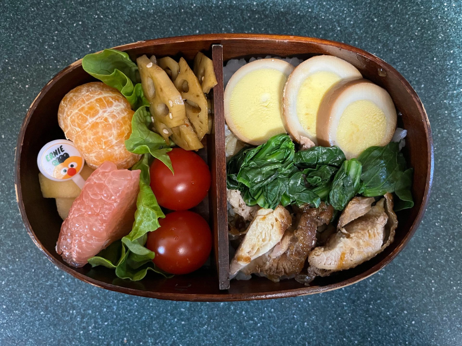 今日のお弁当(1/13)
中華風鶏丼でした